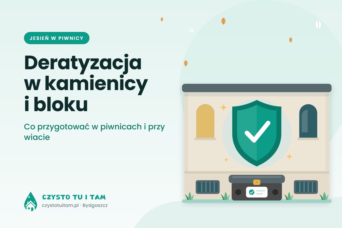 Fasada budynku z zieloną tarczą i znakiem ptaszka – jesienna deratyzacja w bloku i kamienicy, przygotowanie piwnic